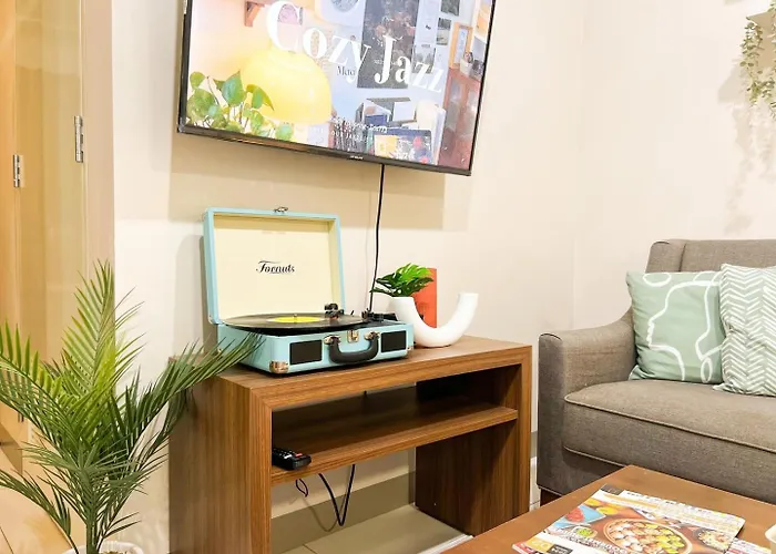 Bgc Staycation: 1br Uptown Area #ournw12d Holiday home Manila